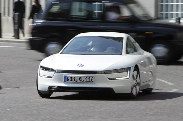 vw-xl1-drive-0004_0